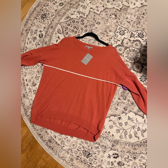 Neiman Marcus XL NWT cashmere sweater with fun sleeves. Beautiful sweater. NWT. - Picture 7 of 8